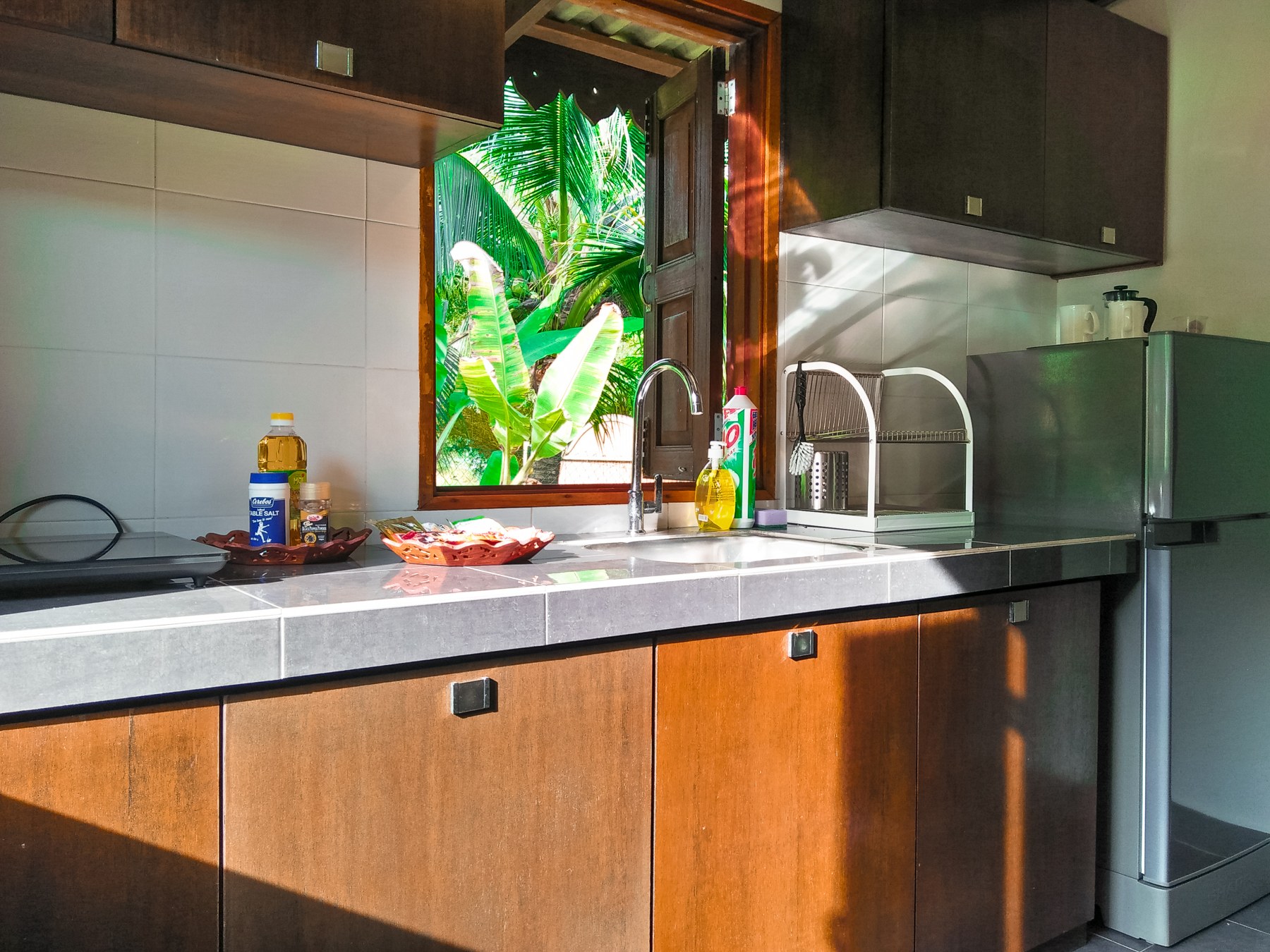 Garden Villa kitchenette