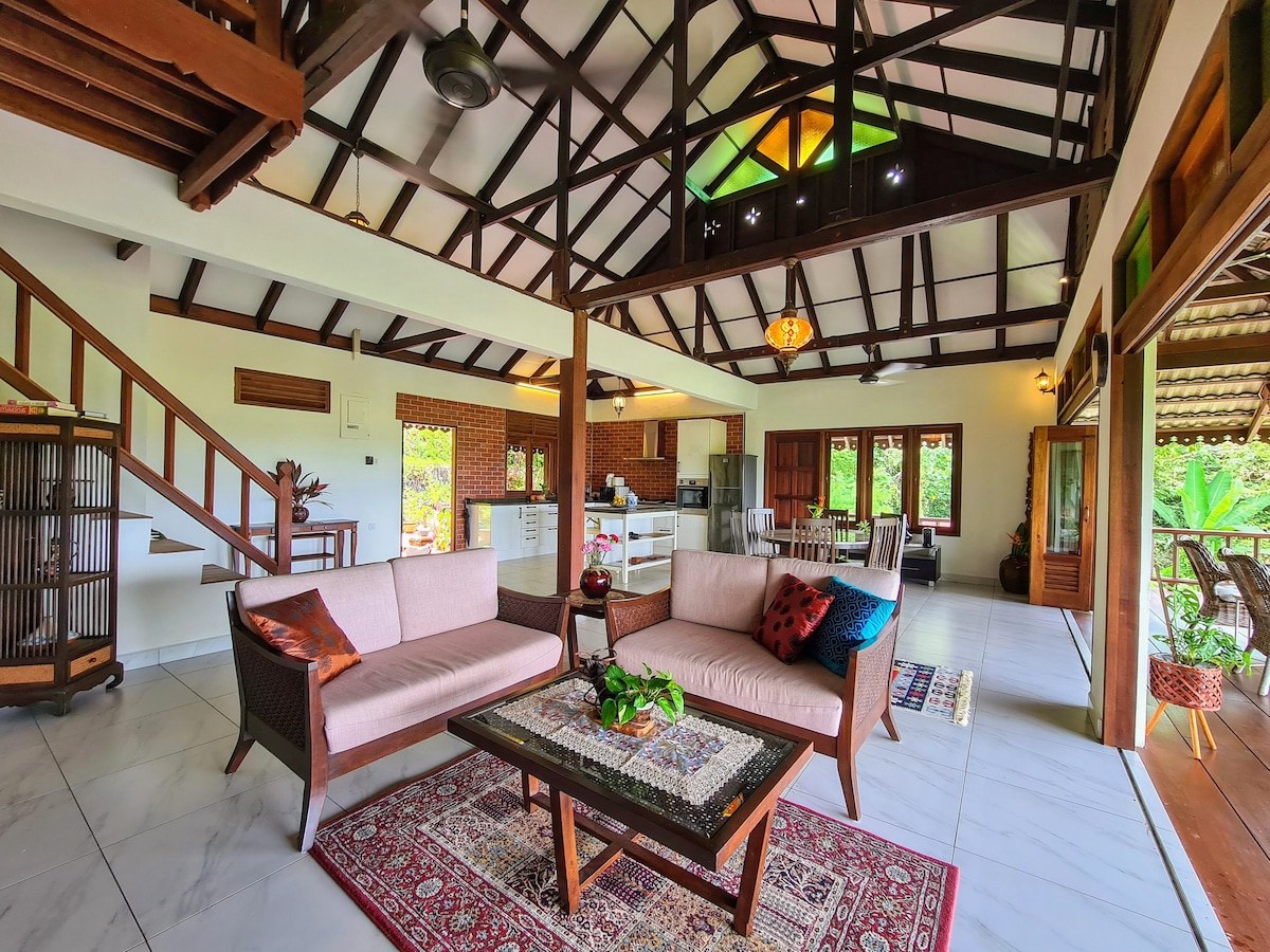 Raya’s double-height living room